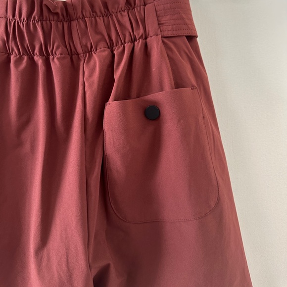 Athleta Skyline II Paperbag Shorts size 6 - Picture 6 of 7